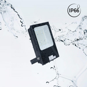 Outdoor LED floodlight - 50W CCT - "PRO" Series - 110lm/W - IP66 | LED projector