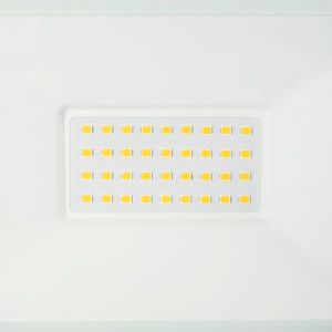 Outdoor LED floodlight - 30W - 95lm/W - IP65 - White | floodlight lighting