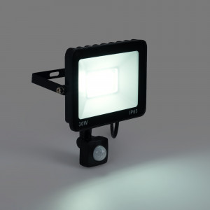 Outdoor LED floodlight with PIR motion sensor - 30W - IP65 - 6000K | outdoor flood lighting