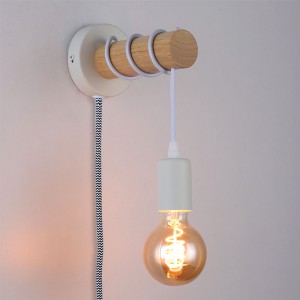 Aplique de pared madera con interruptor y enchufe "MILA"