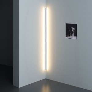 Il profilo angolare in alluminio 38,7x39 mm con strisce LED