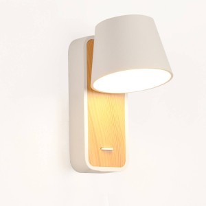 Houten wandlamp