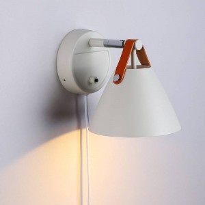 Ellen" wandlamp met kabel en schakelaar