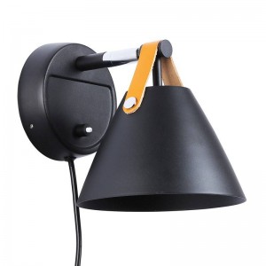 Ellen" wandlamp met kabel en schakelaar