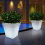 Witte Hars RGBW LED Plantenbak, 40x40x55cm, 12W, IP65, Oplaadbaar