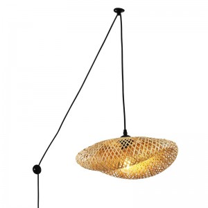 Rieten hanglamp met fitting "Vimet".