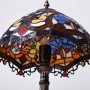 Tiffany geïnspireerde lamp met bloemenmozaïek in glas