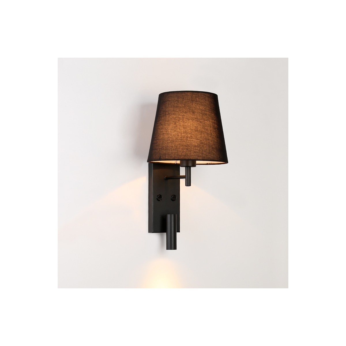 wandlamp met richtbare spot