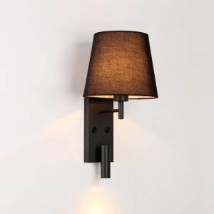 wandlamp met richtbare spot