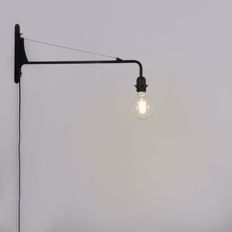 Verstelbare wandlamp met kabel en stekker "Pitt".