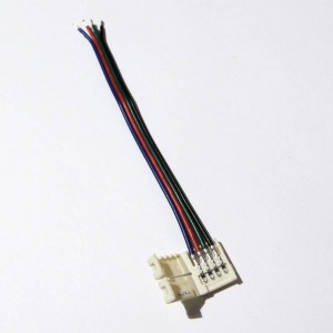 1 cm RGB LED-strip naar kabelconnector