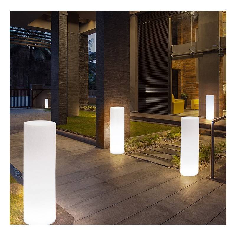 MACETERO LED RGBW DE RESINA BLANCA, 40X115CM, 7W, IP65, INALÁMBRICO