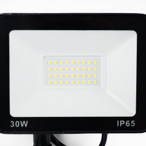 Projetor LED exterior com sensor de movimento PIR - 30W - IP65 - 6000K